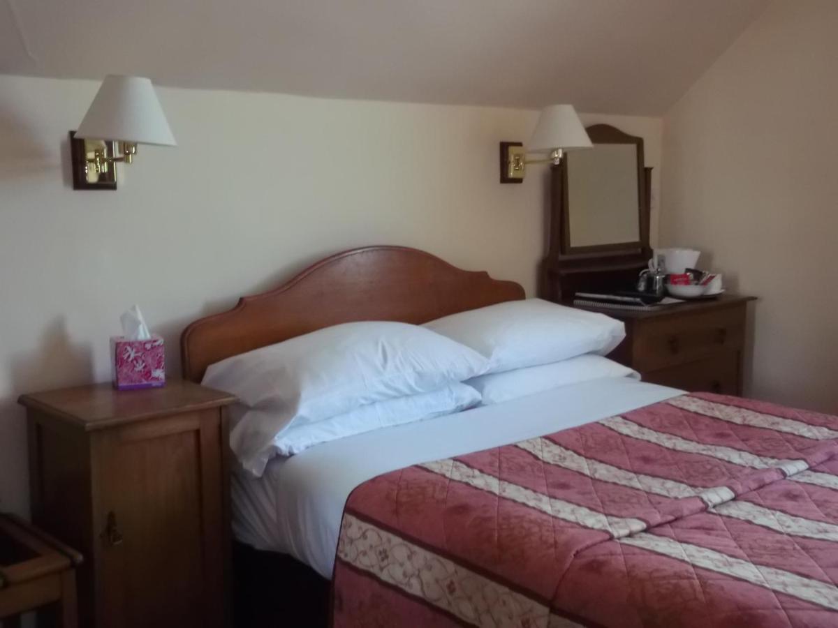 Caledonian Hotel Fort Augustus Extérieur photo